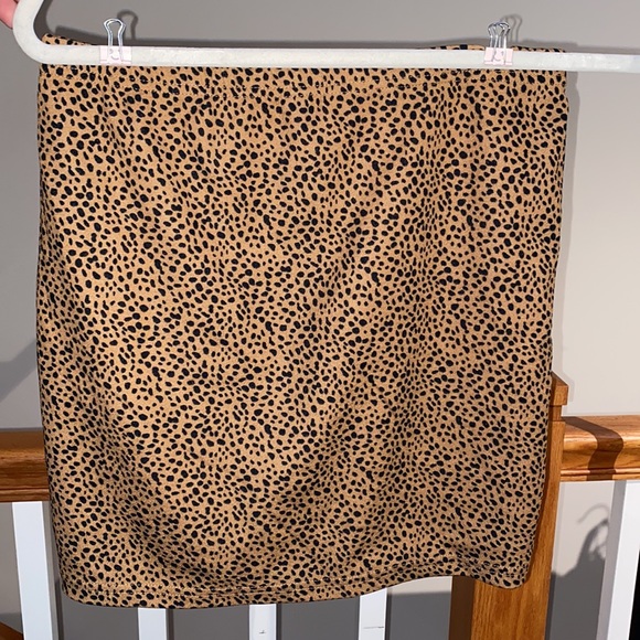 Leopard Skirt - Picture 3 of 3